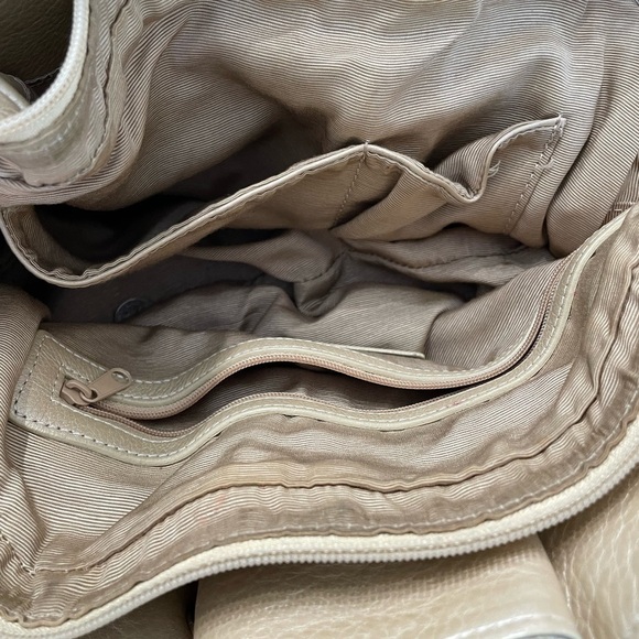 Sandra Robert’s women : fringed Beige color hand bag/ shoulder bag - Picture 7 of 7